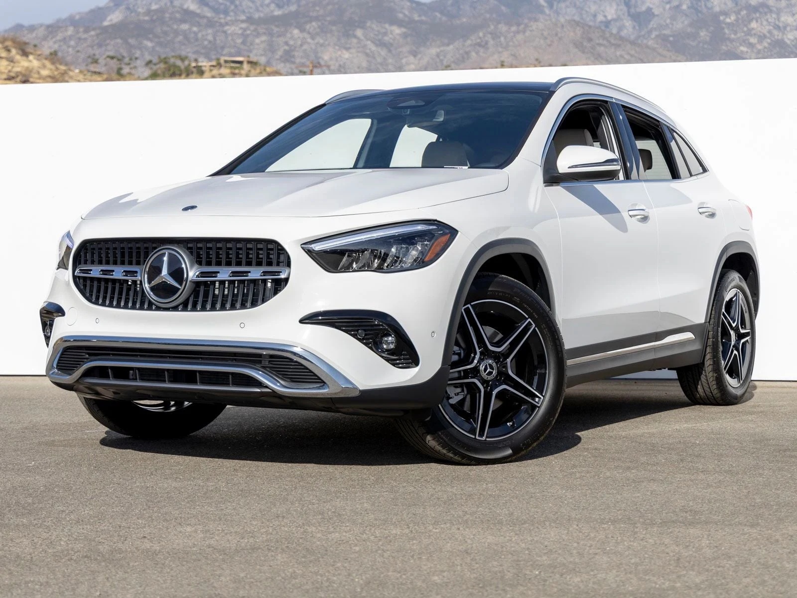 Mercedes-Benz GLA 250 (H247) · Polar White · Indigo Auto Group