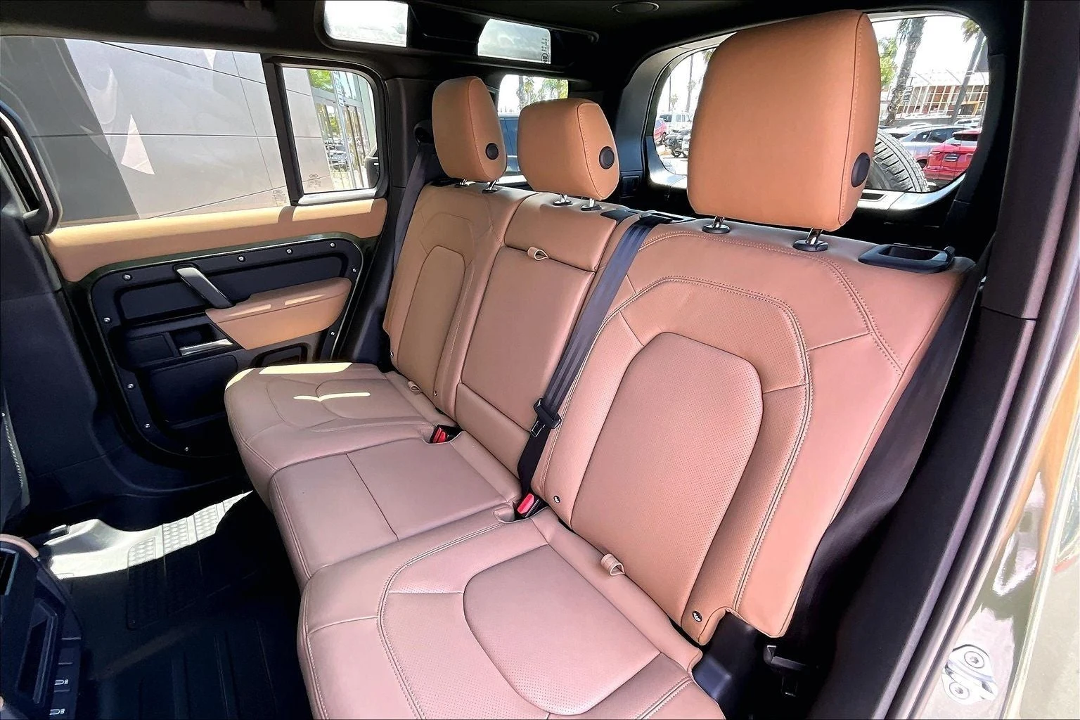2026 Land Rover Defender 110 X-Dynamic SE (L663), 10/14