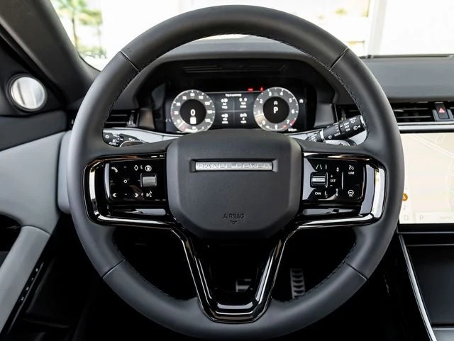 2026 Land Rover Range Rover Evoque Hoxton Edition (L551), 18/20