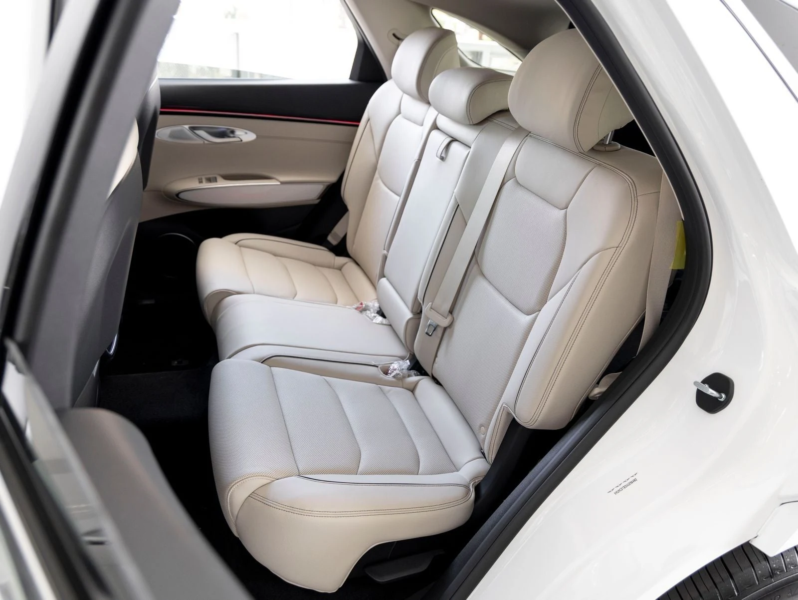 2027 Genesis GV70 2.5T Advanced (2024 Update), 18/20