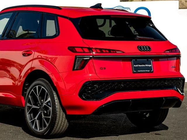 2026 Audi Q3 S line quattro (FJ), 8/20