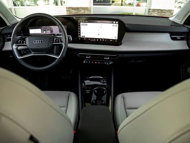 2026 Audi Q3 S line quattro (FJ), 19/20
