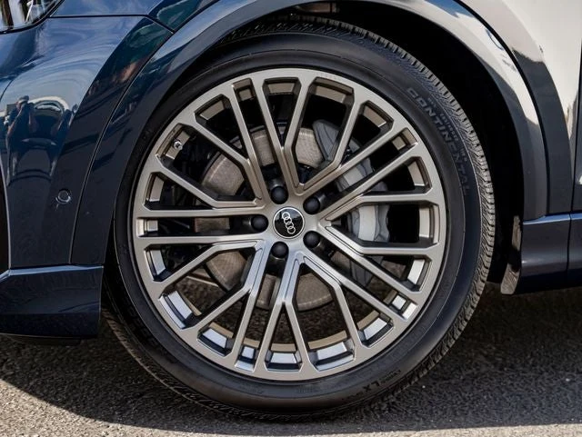 2027 Audi Q8 55 Premium Plus quattro (4M), 12/20