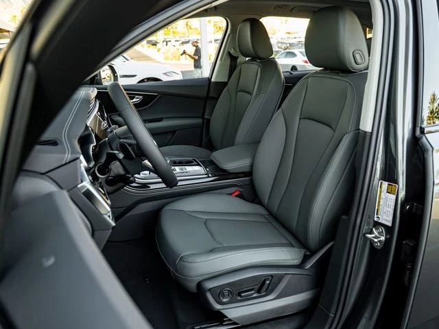 2026 Audi Q7 55 Premium S line quattro (4M), 13/20