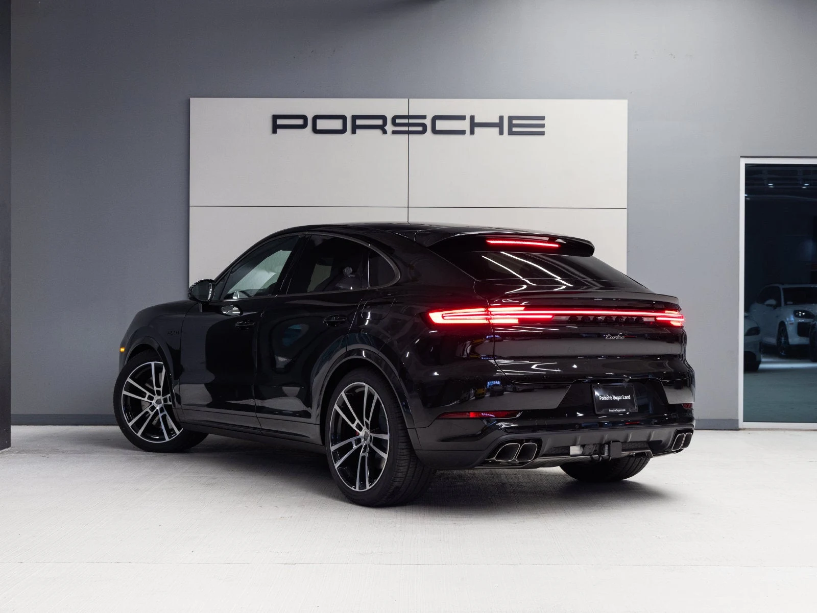 2026 Porsche Cayenne Turbo E-Hybrid Coupé (3rd Generation), 3/20