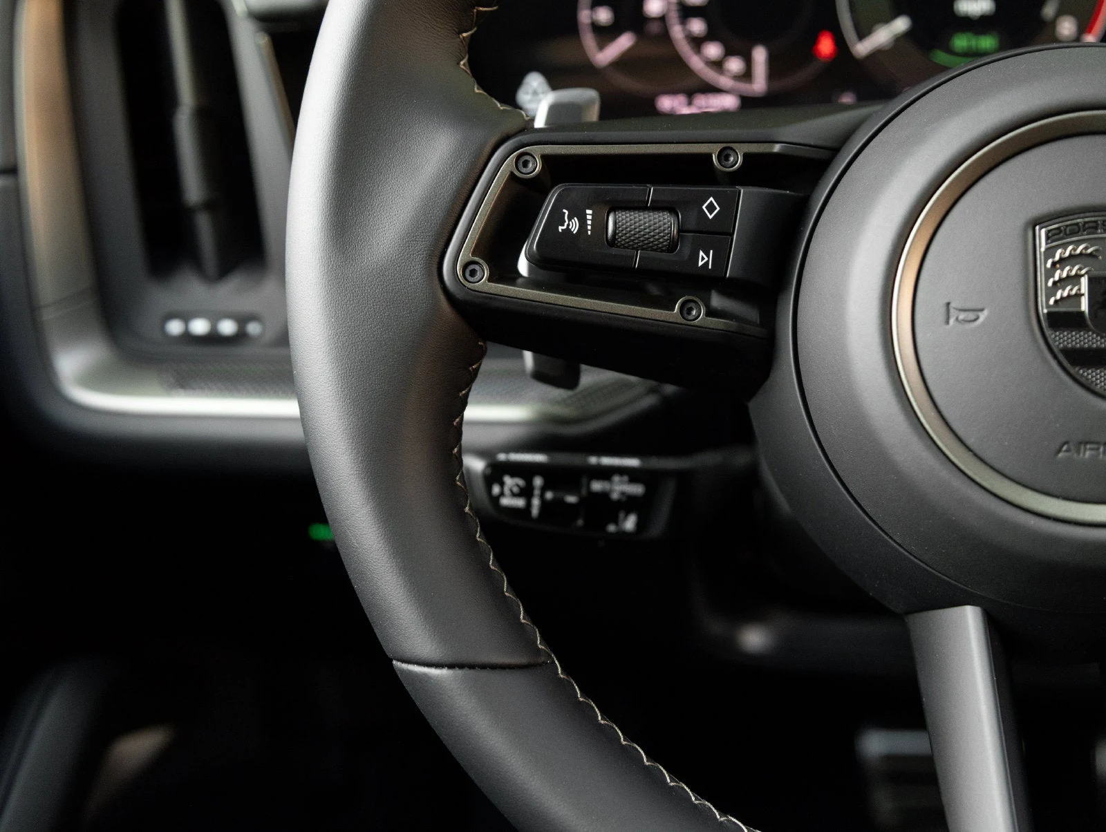 2026 Porsche Cayenne Turbo E-Hybrid Coupé (3rd Generation), 15/20