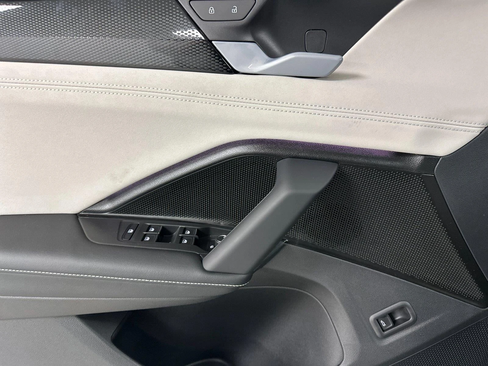 2026 Volkswagen Tiguan SE (3rd Generation North America), 10/20