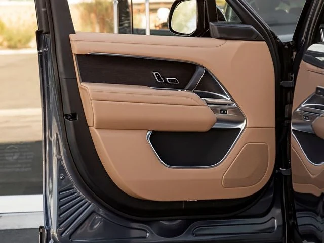 2026 Land Rover Range Rover Plug-In Hybrid SE (L460), 12/20