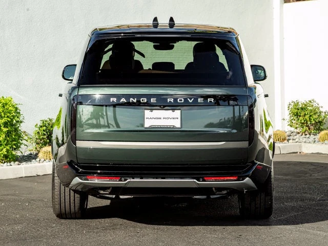2026 Land Rover Range Rover SE (L460), 8/20