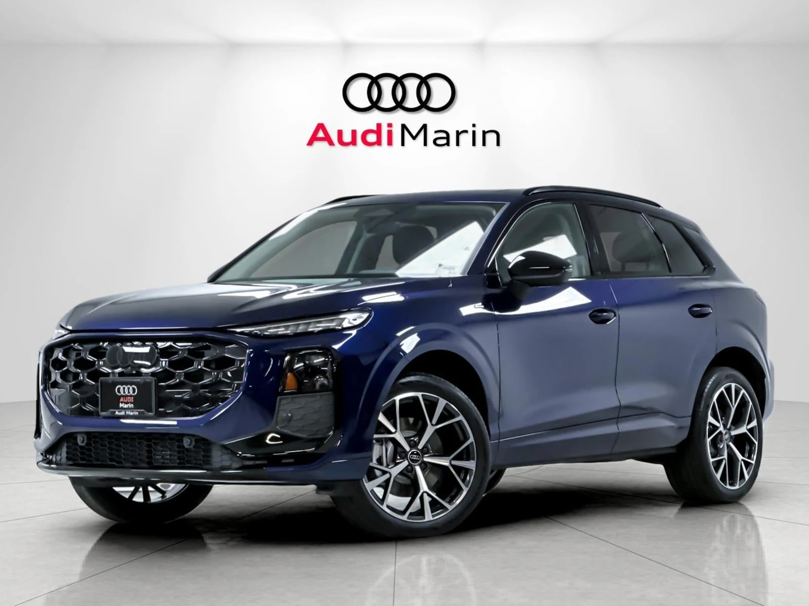 Audi Q3 S line (FJ) · Navarra Blue Metallic · Indigo Auto Group