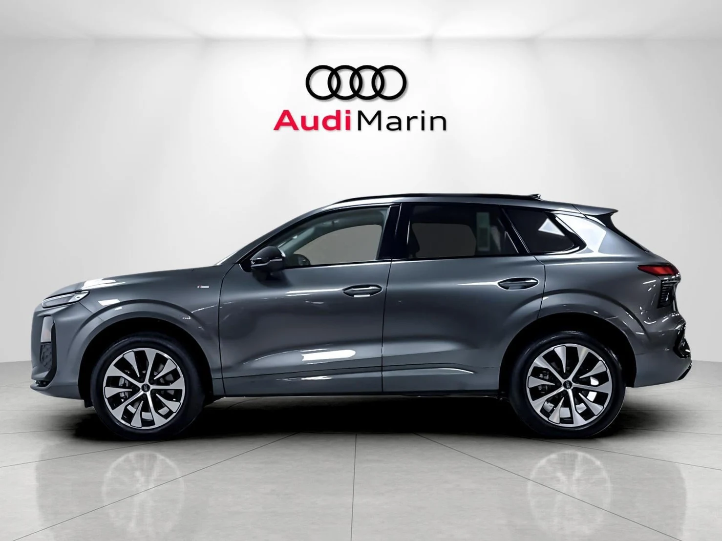 2026 Audi Q3 S line (FJ), 2/20