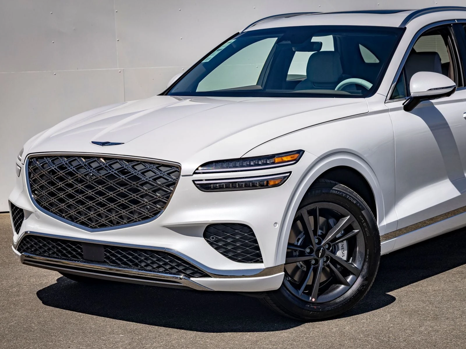 2027 Genesis GV70 2.5T Advanced (2024 Update), 2/20