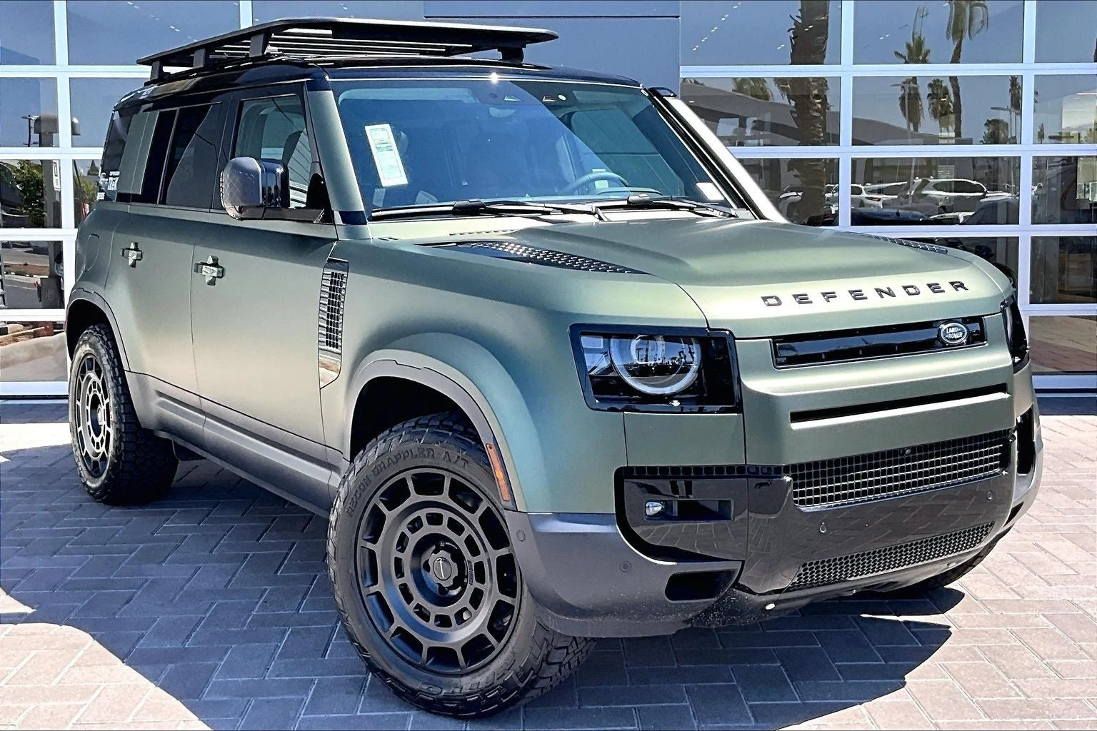 2026 Land Rover Defender 110 S TReK Edition (L663), 2/14