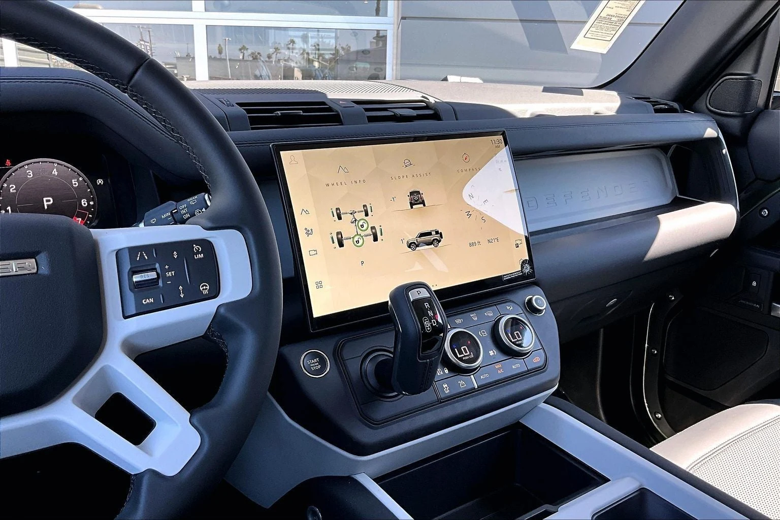 2026 Land Rover Defender 110 S TReK Edition (L663), 7/14