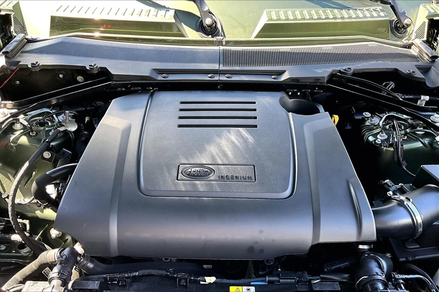 2026 Land Rover Defender 110 S TReK Edition (L663), 11/14