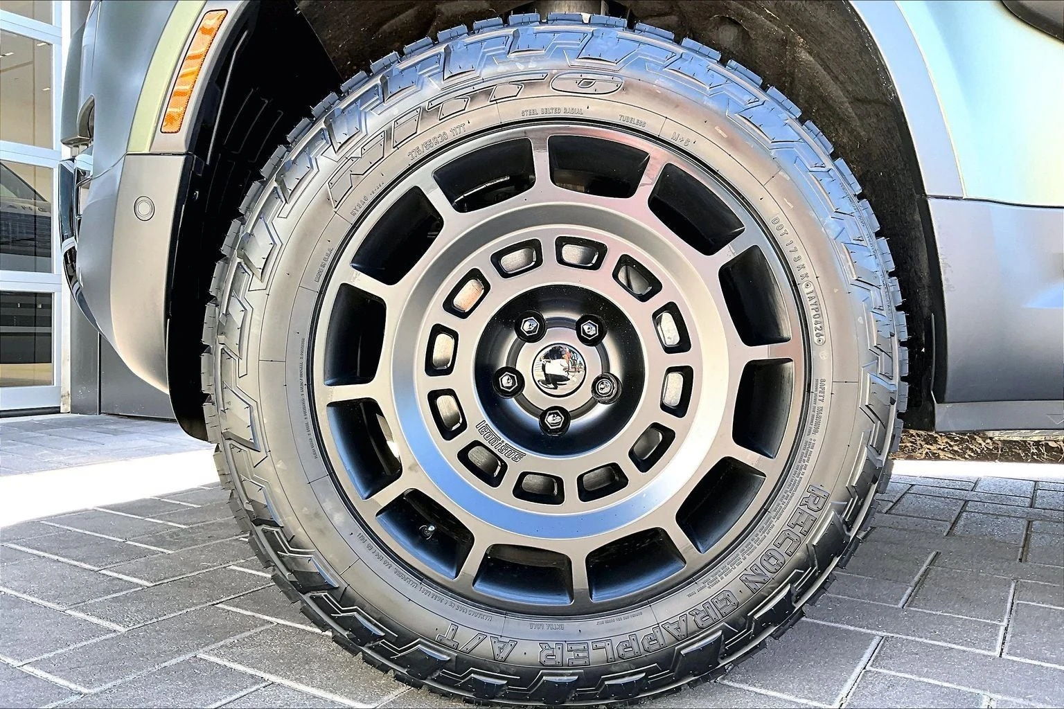 2026 Land Rover Defender 110 S TReK Edition (L663), 12/14