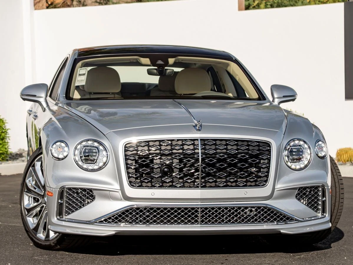 Bentley Flying Spur V8 (4th Generation) · Moonbeam · Indigo Auto Group
