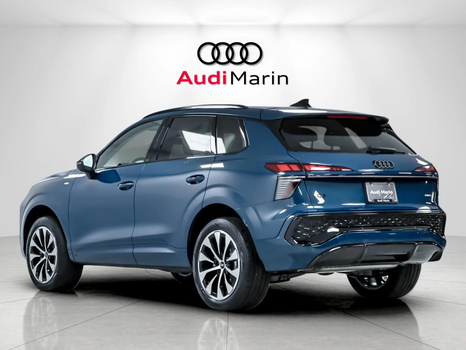 2026 Audi Q3 S line (FJ), 3/20