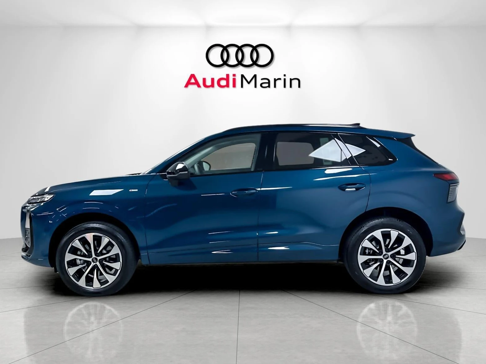 2026 Audi Q3 S line (FJ), 2/20