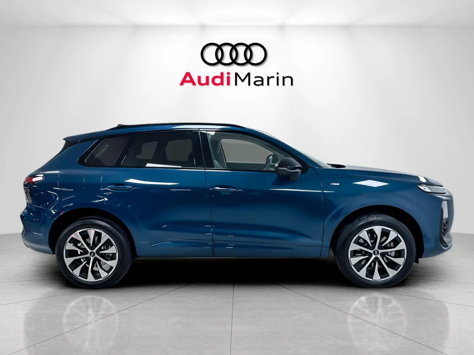 2026 Audi Q3 S line (FJ), 6/20