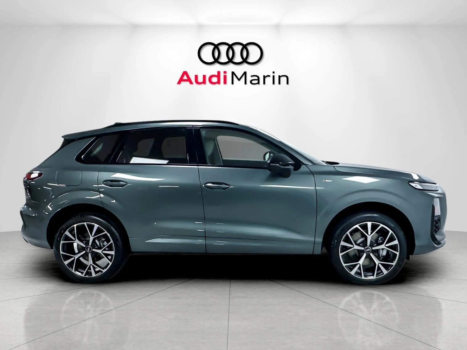 2026 Audi Q3 S line (FJ), 6/20