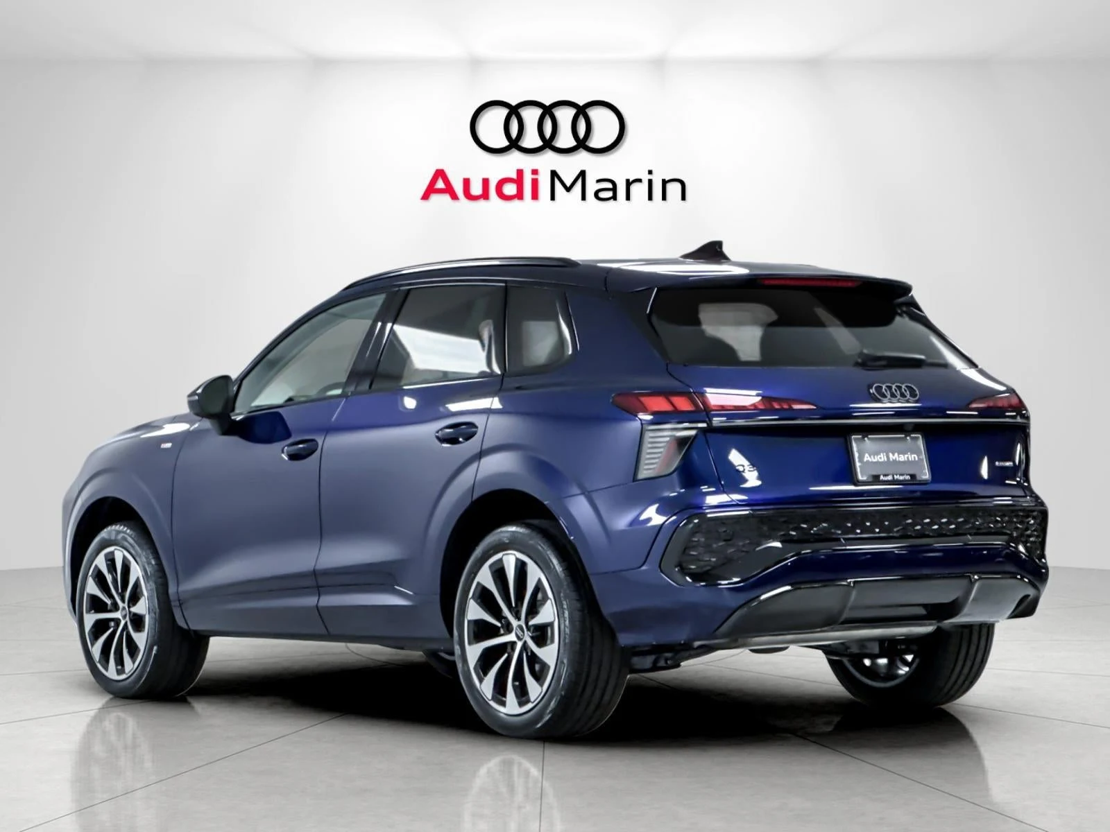 2026 Audi Q3 S line (FJ), 3/20