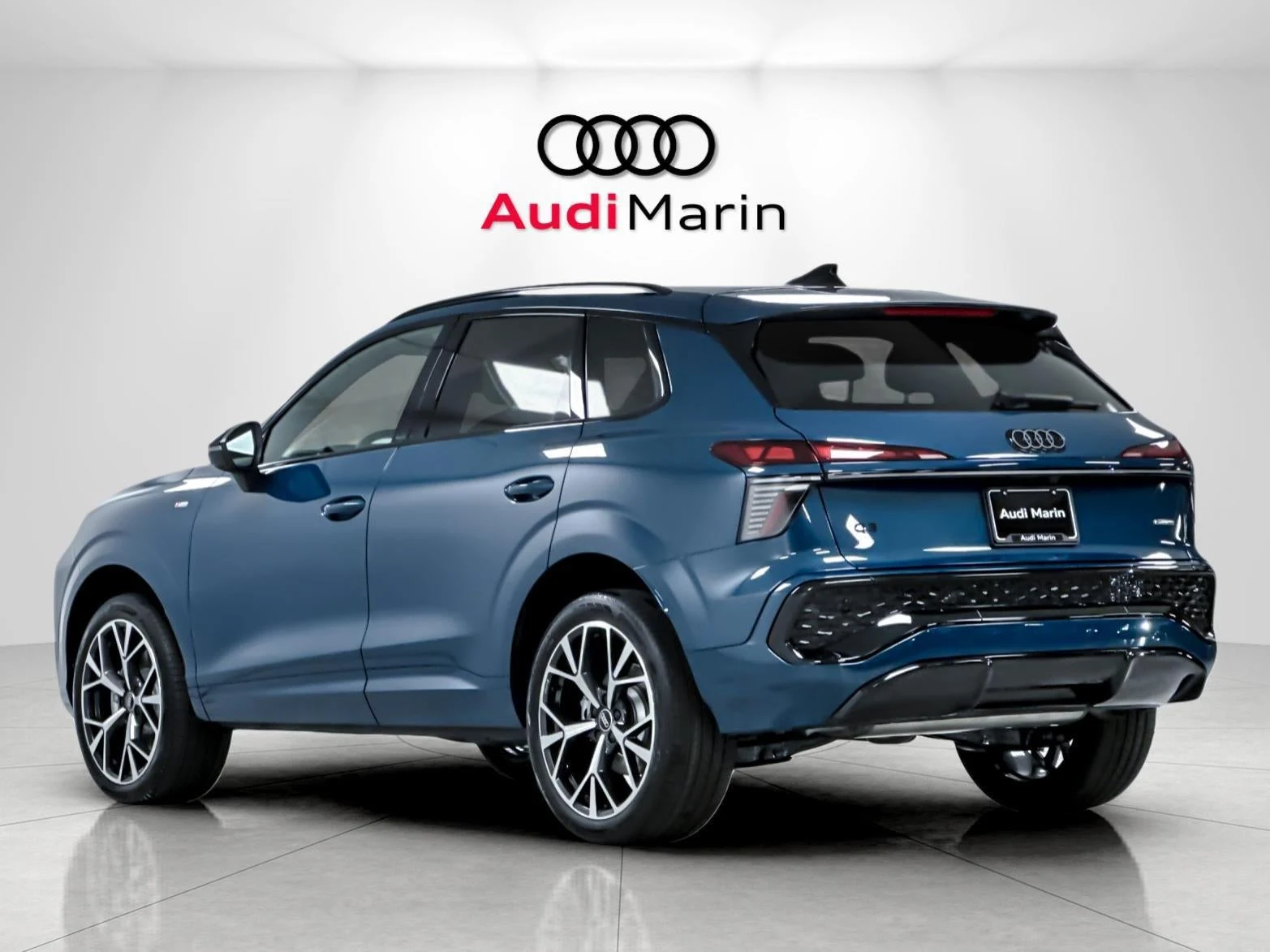 2026 Audi Q3 S line (FJ), 3/20
