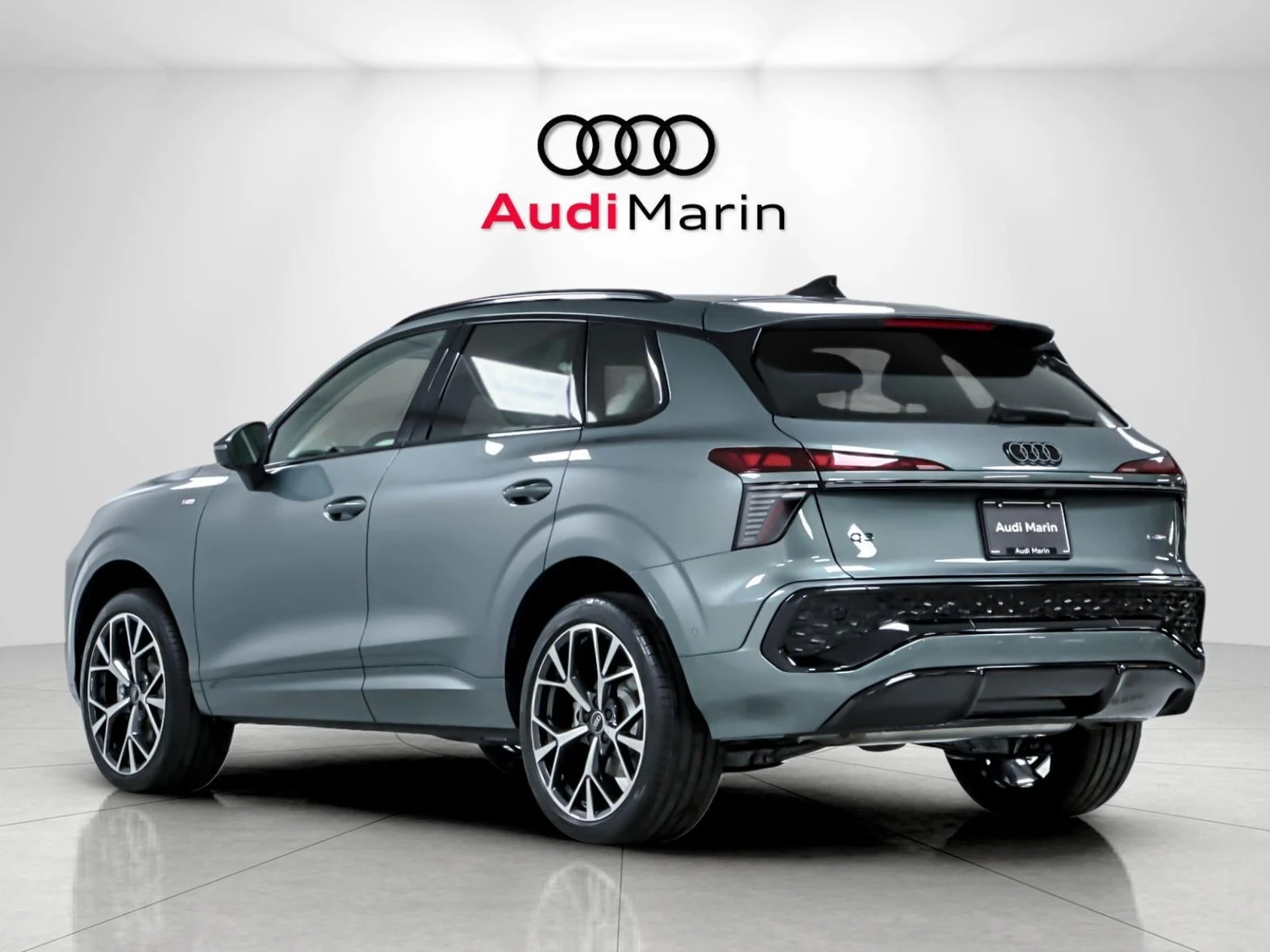 2026 Audi Q3 S line (FJ), 3/20