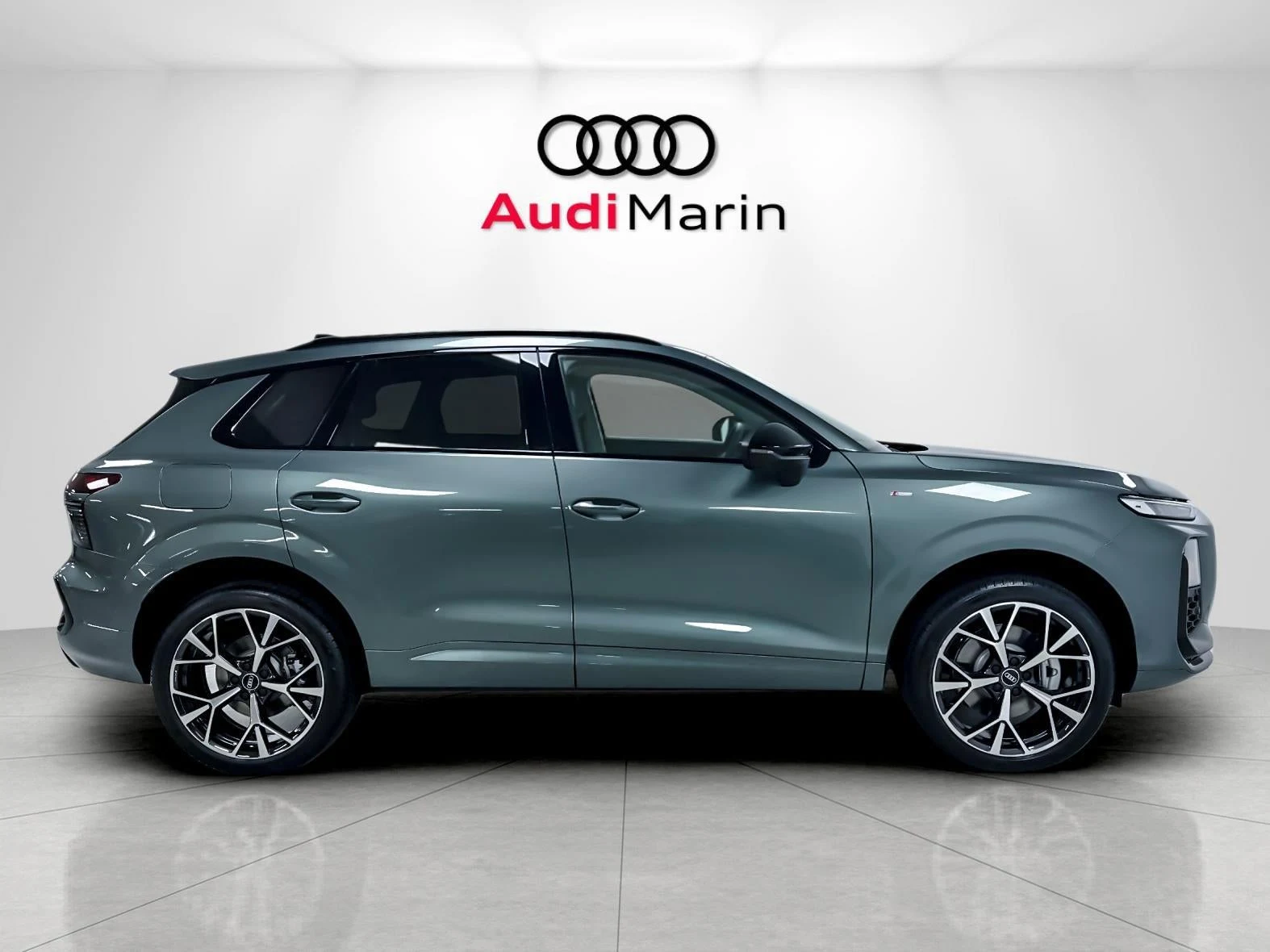 2026 Audi Q3 S line (FJ), 6/20