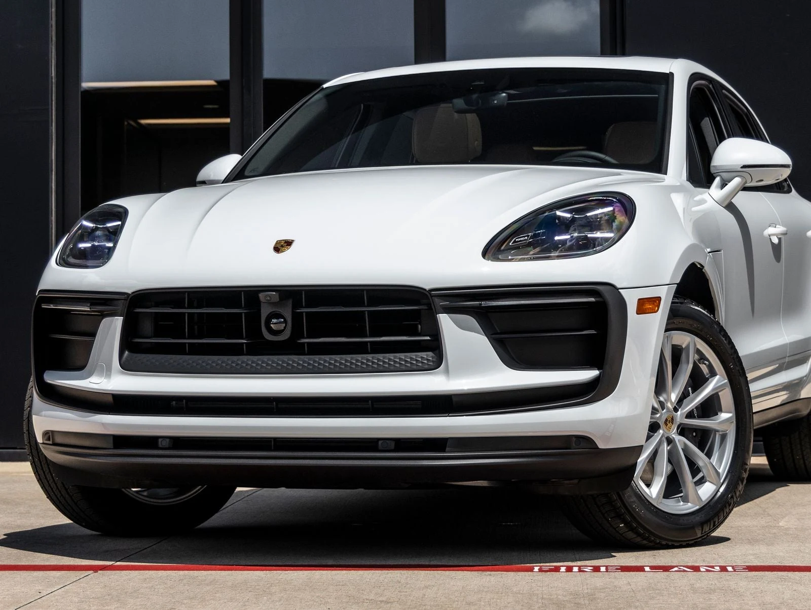 2026 Porsche Macan (95B), 9/20