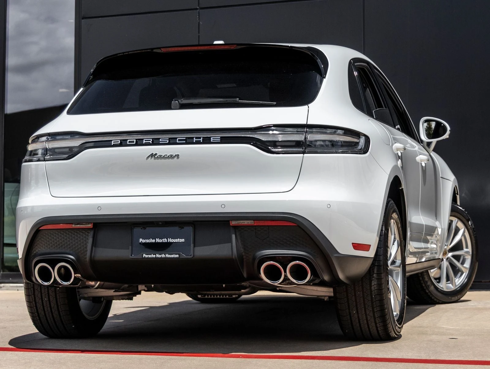 2026 Porsche Macan (95B), 11/20