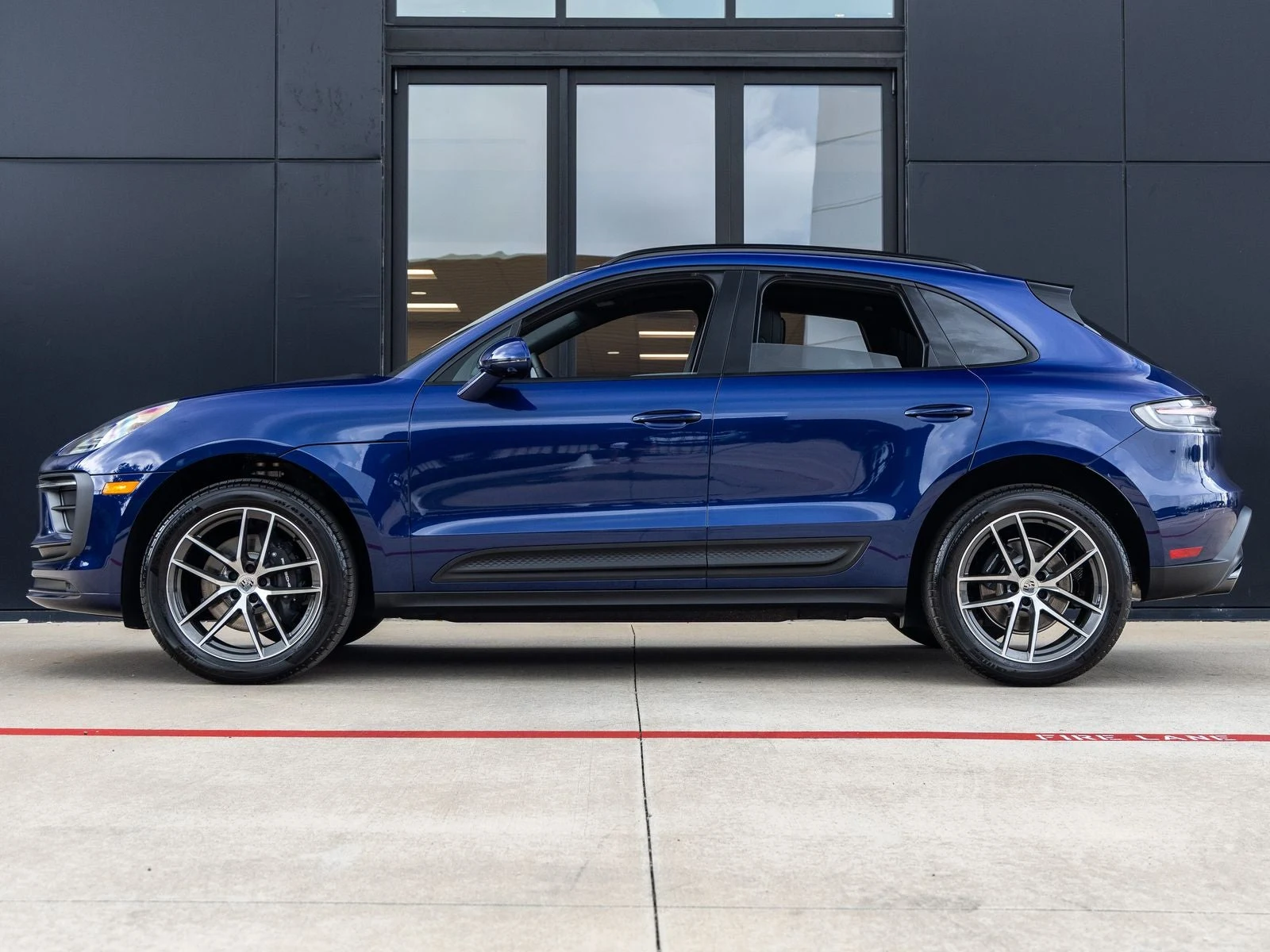 2026 Porsche Macan (95B), 2/20