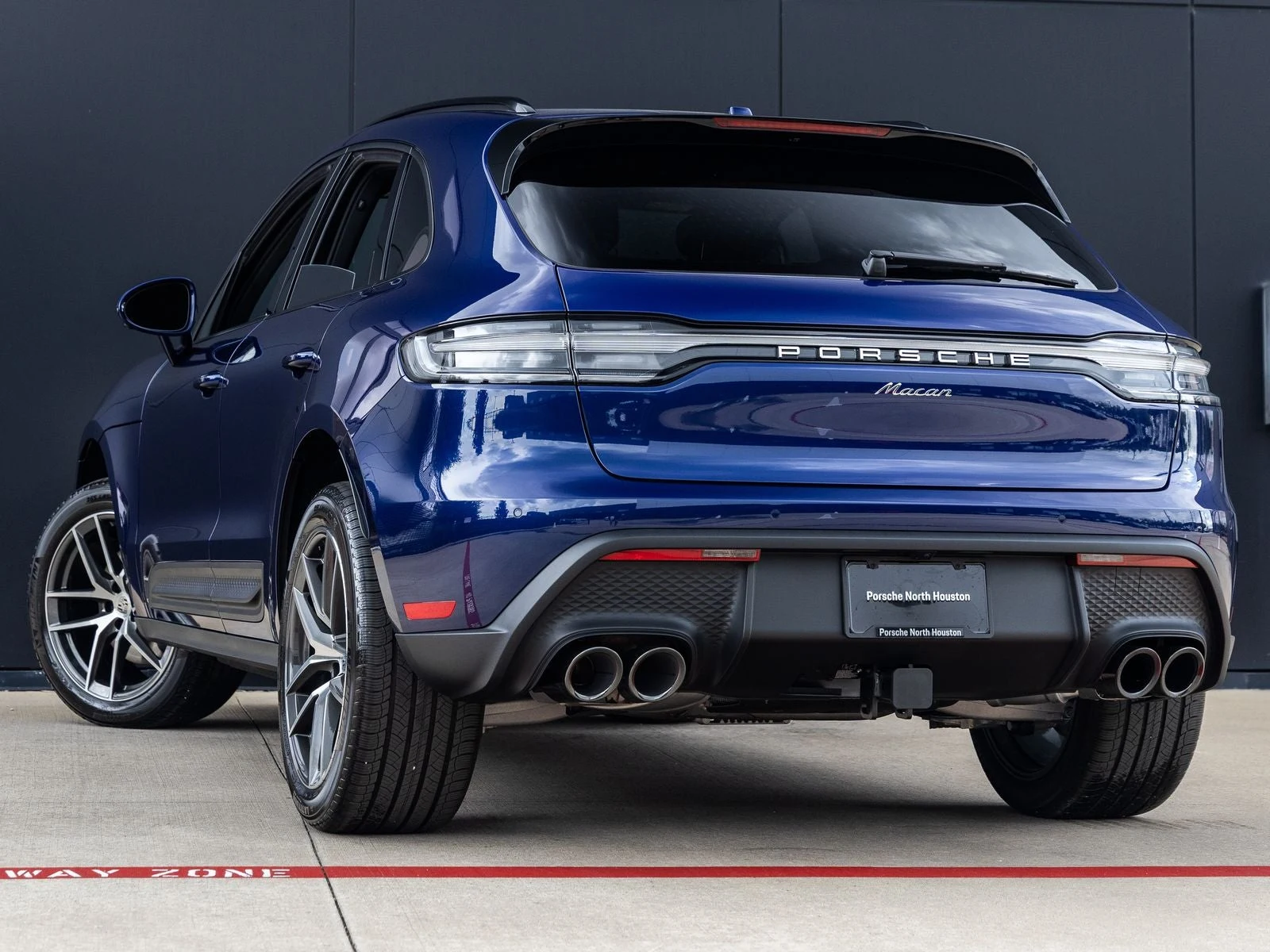 2026 Porsche Macan (95B), 3/20
