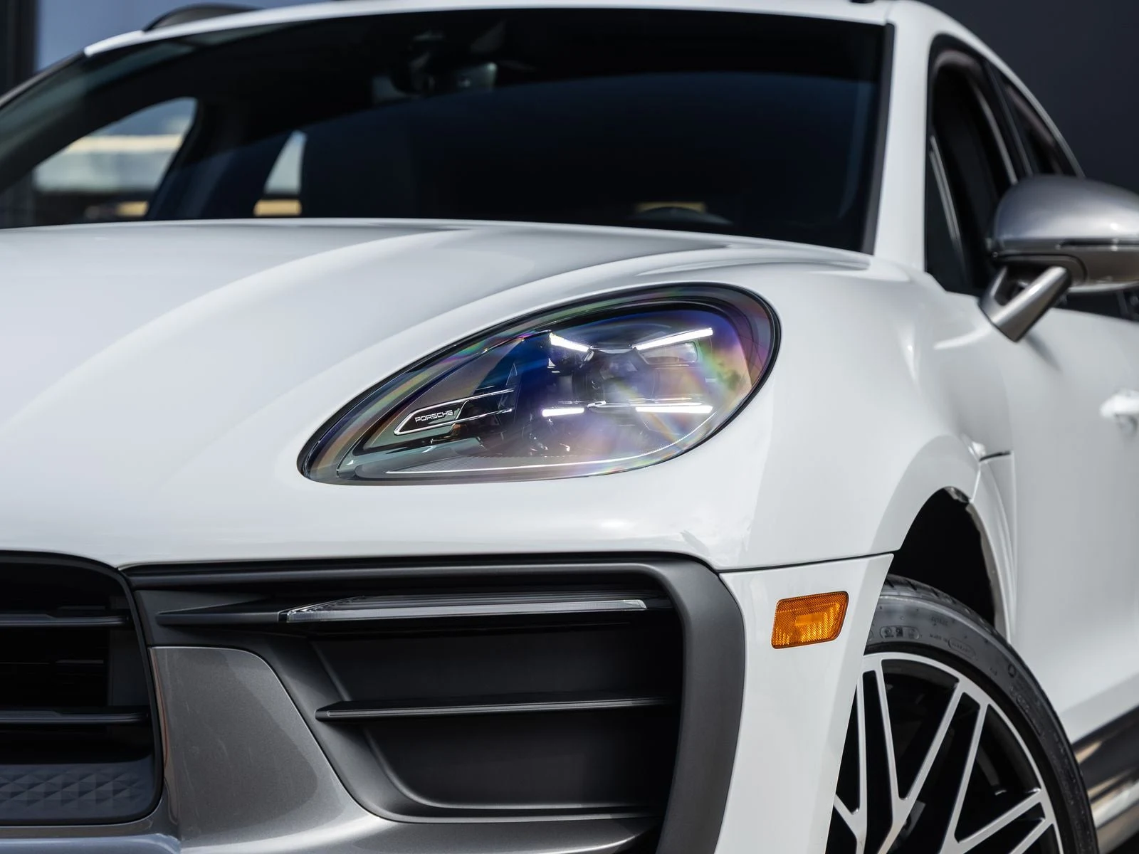 2026 Porsche Macan T (95B), 17/20