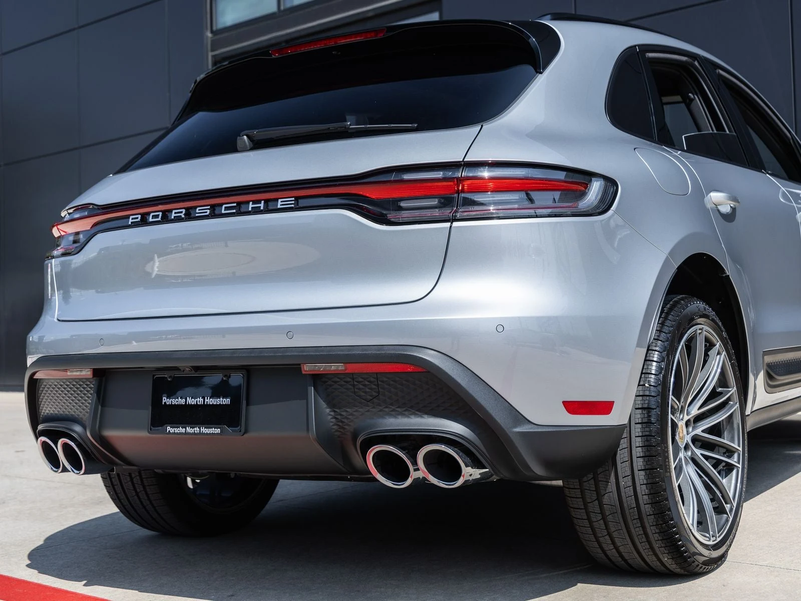2026 Porsche Macan (95B), 17/20
