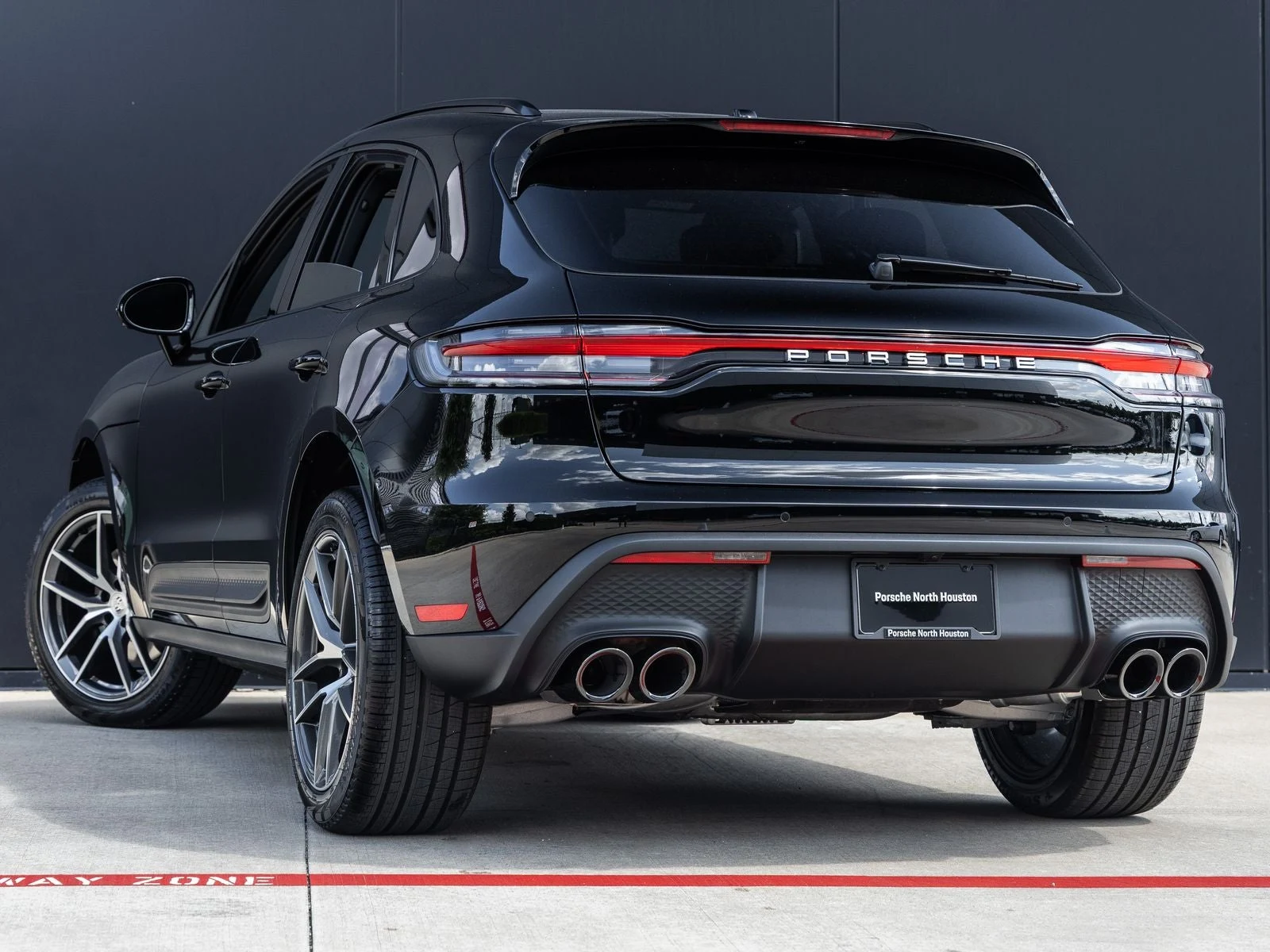 2026 Porsche Macan (95B), 3/20