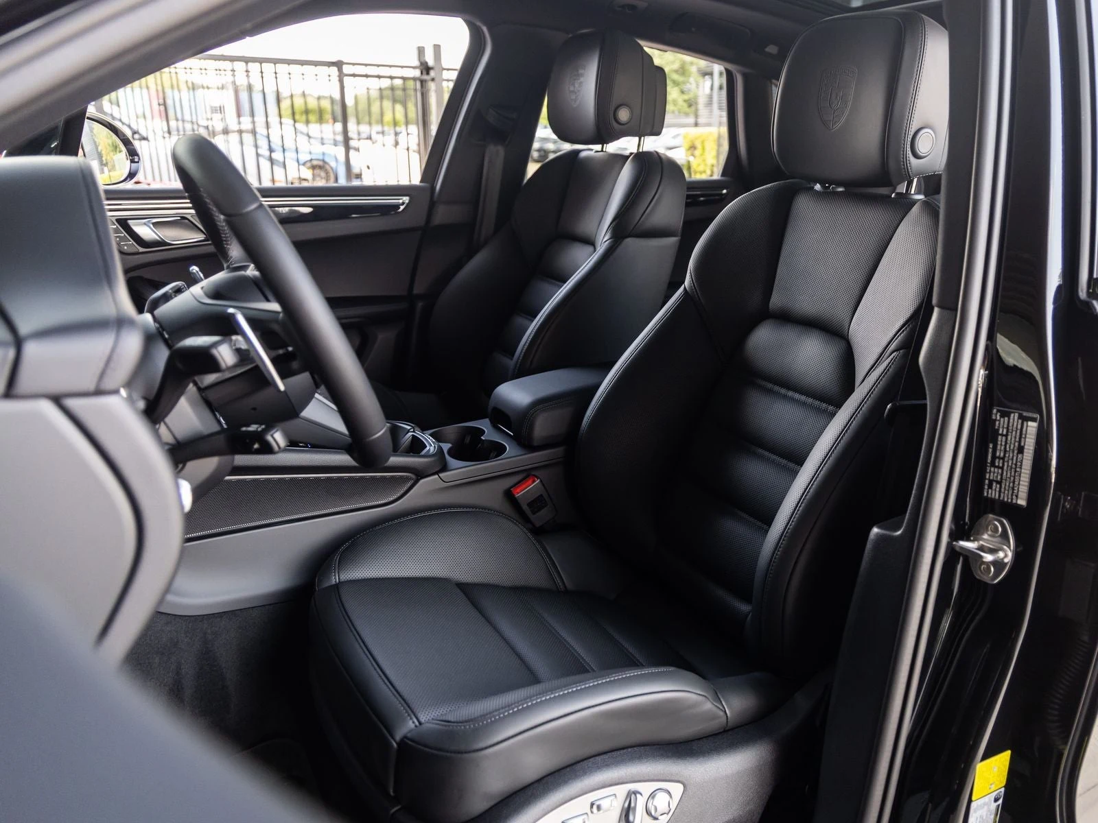 2026 Porsche Macan (95B), 5/20