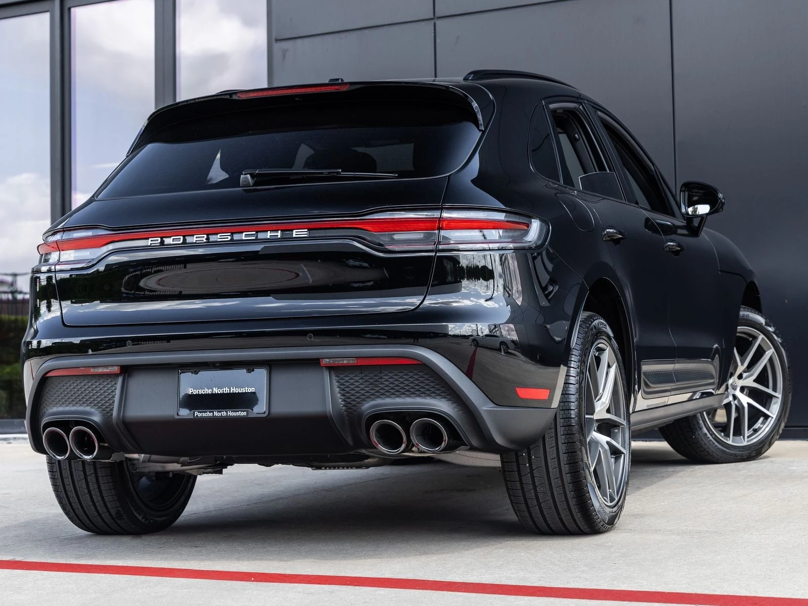 2026 Porsche Macan (95B), 11/20