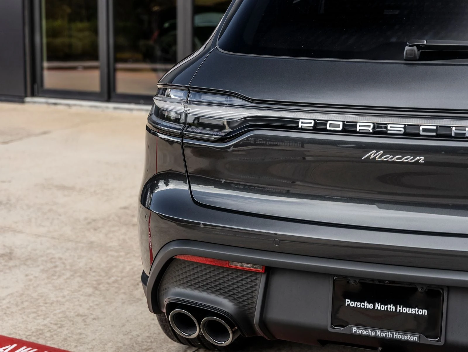 2026 Porsche Macan (95B), 13/20