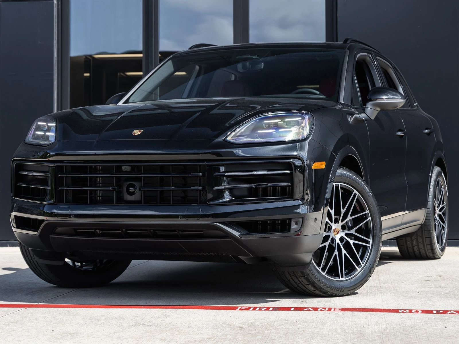 Porsche Cayenne (3rd Generation) · Chromite Black Metallic · Indigo Auto Group