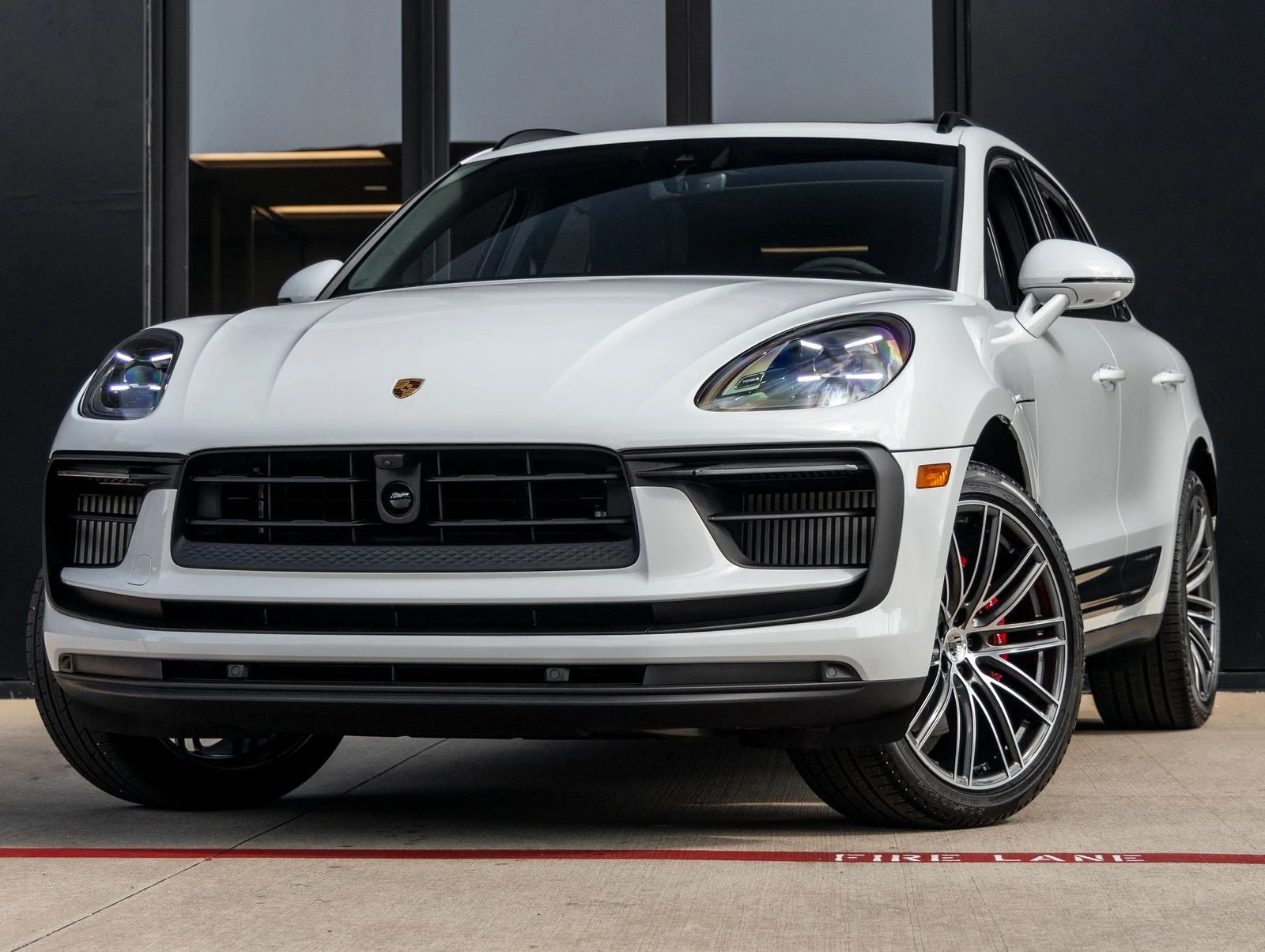 Porsche Macan S (95B) · Carrara White Metallic · Indigo Auto Group