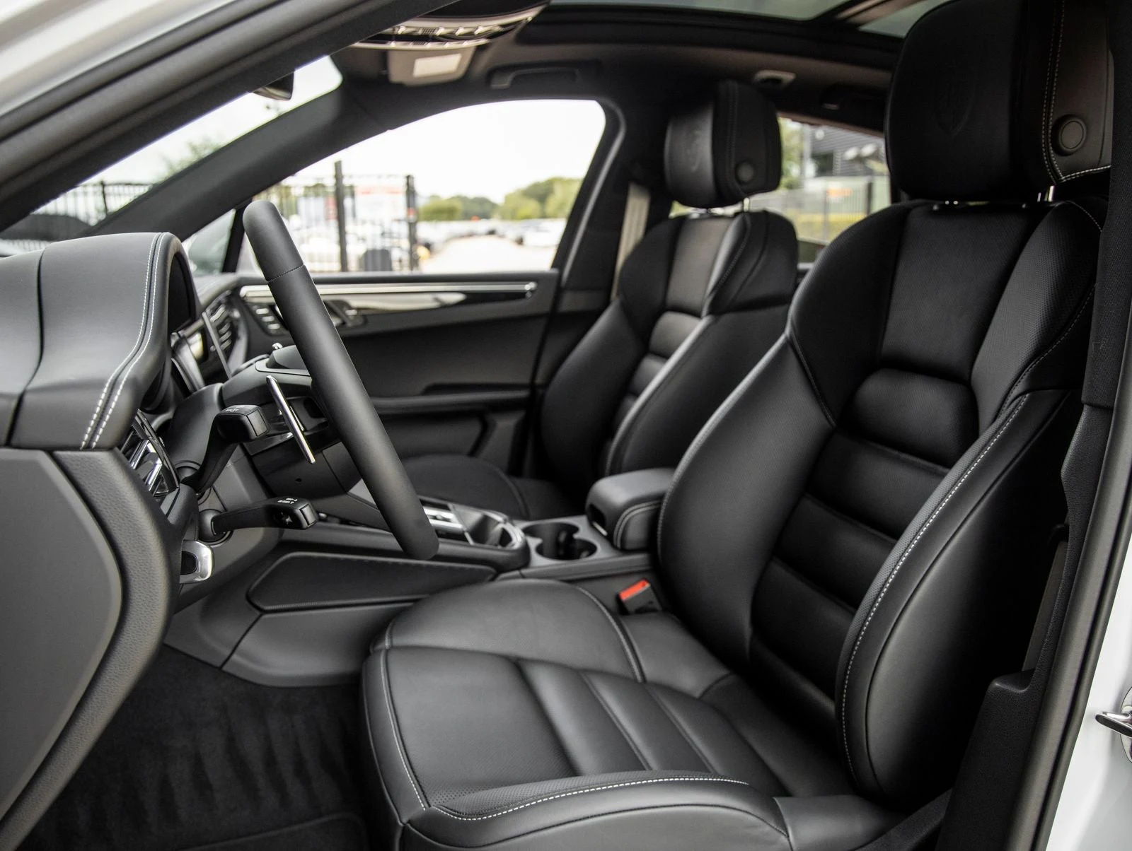 2026 Porsche Macan S (95B), 5/20