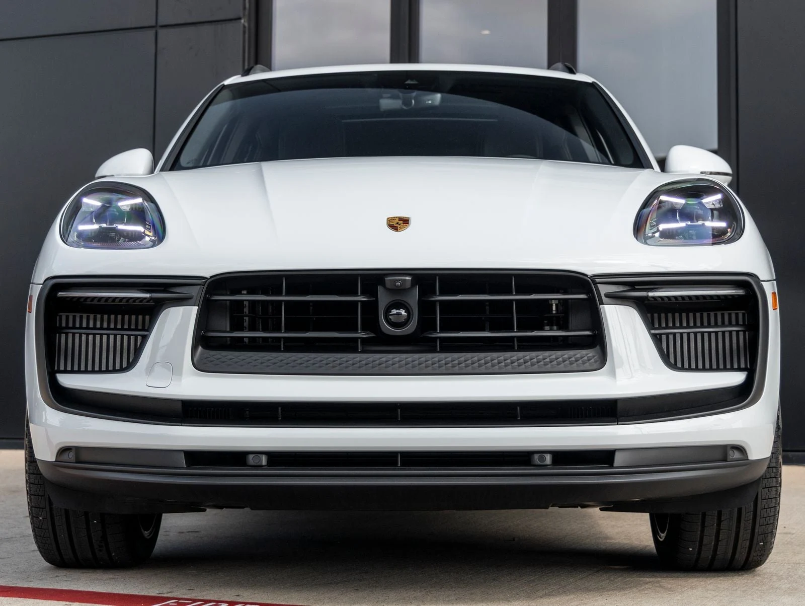 2026 Porsche Macan S (95B), 8/20