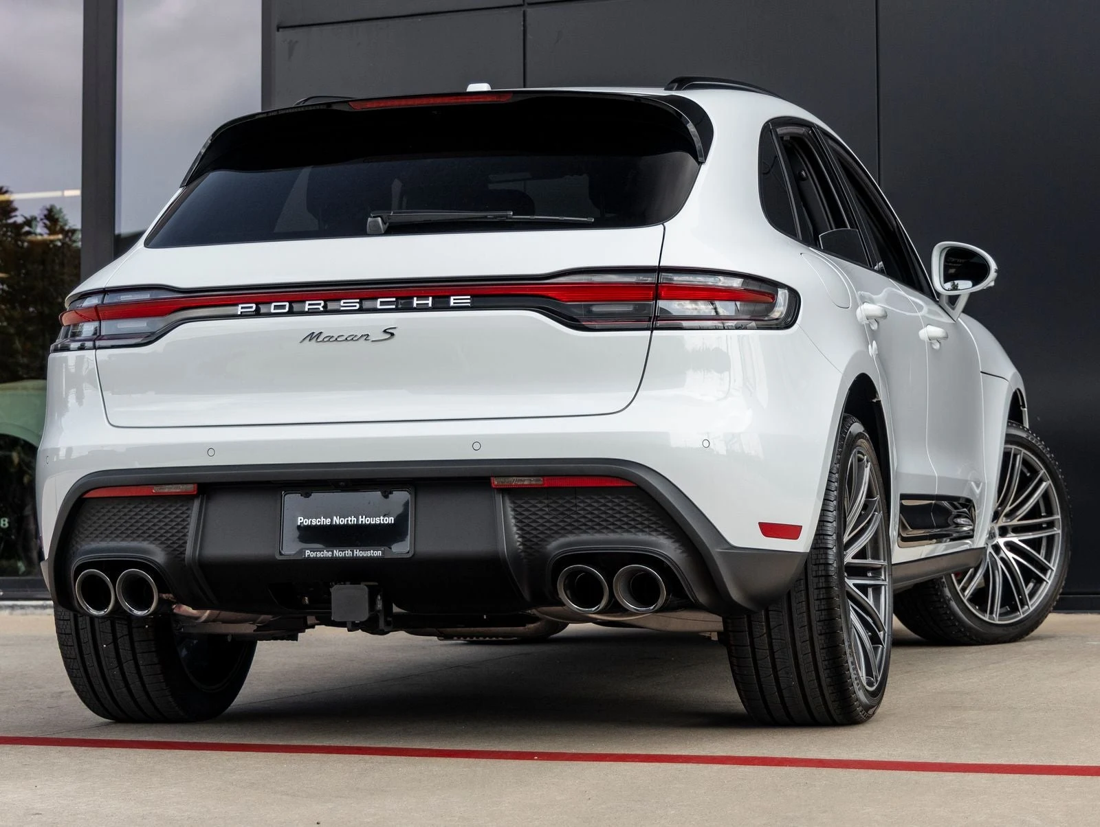 2026 Porsche Macan S (95B), 11/20