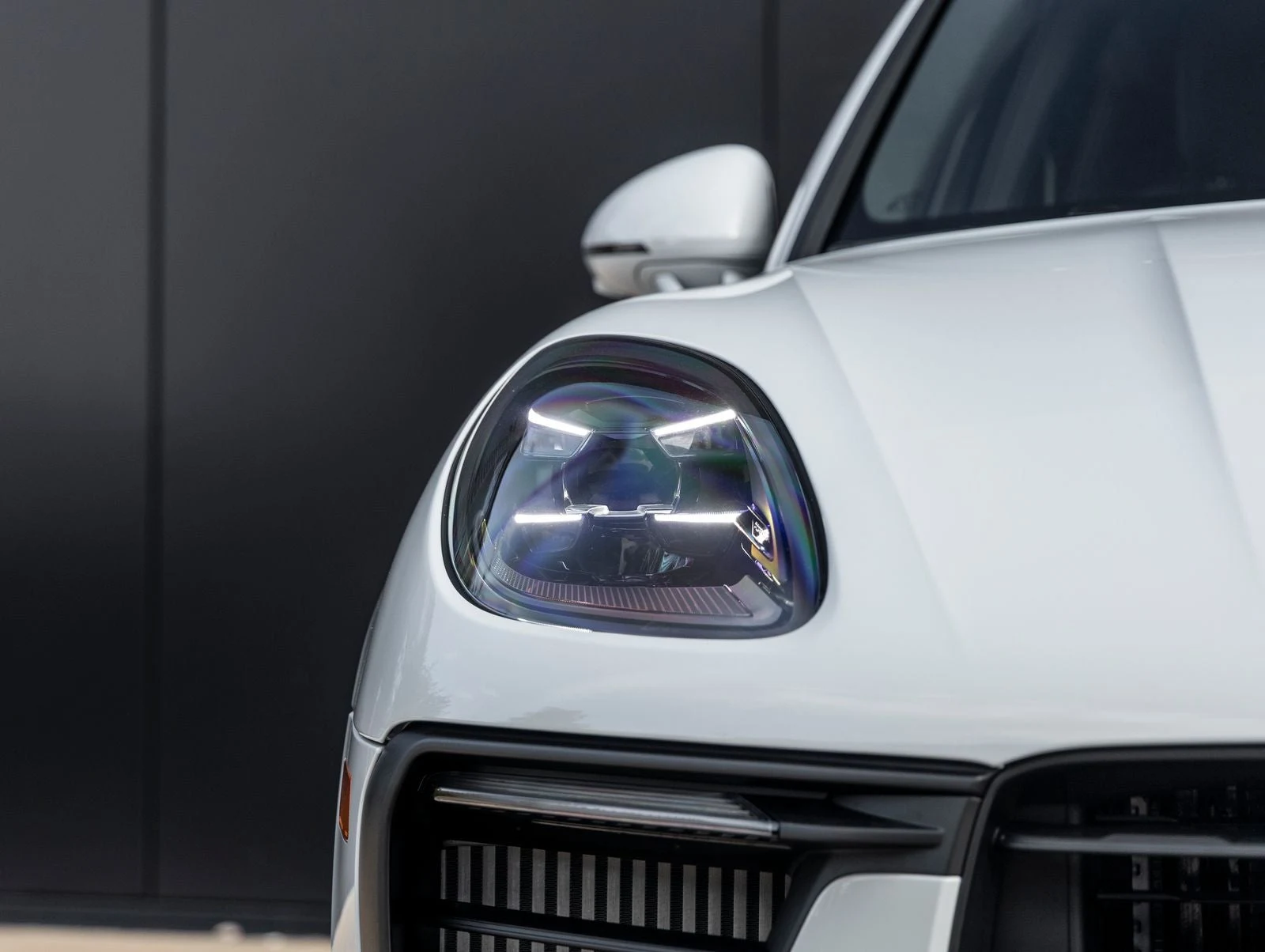 2026 Porsche Macan S (95B), 18/20