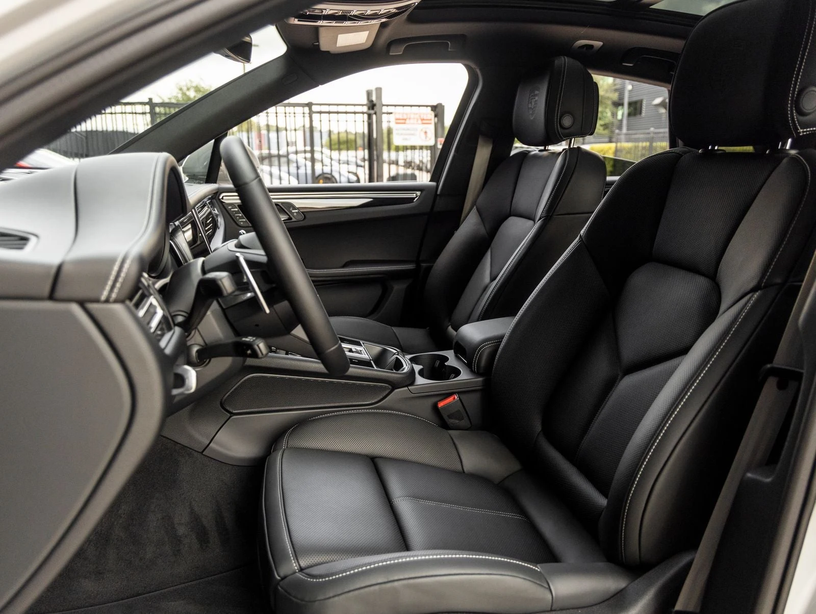 2026 Porsche Macan S (95B), 5/20