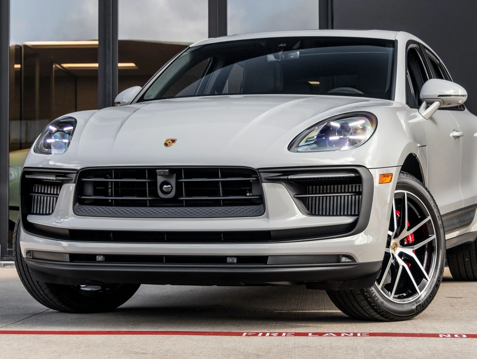 2026 Porsche Macan S (95B), 7/20