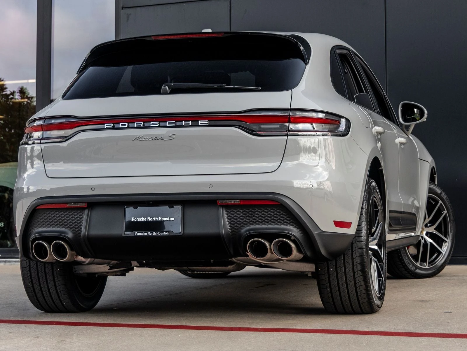 2026 Porsche Macan S (95B), 11/20