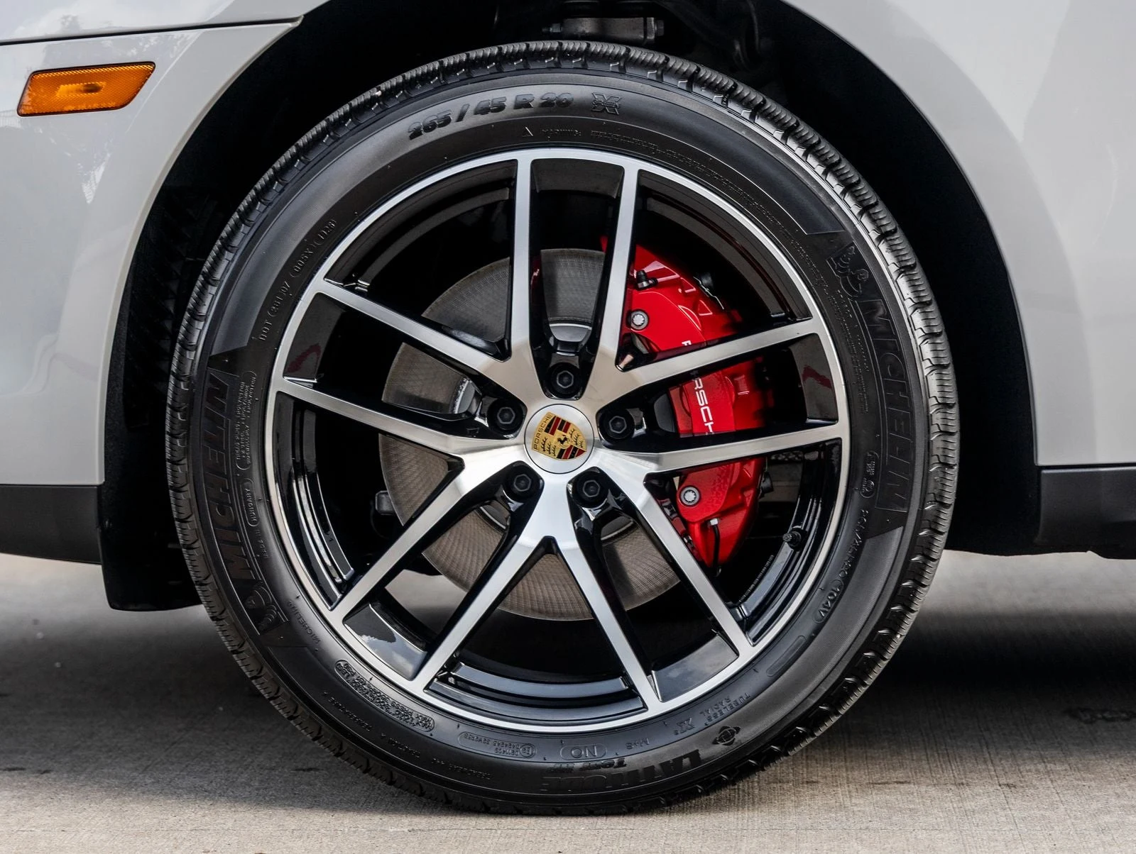 2026 Porsche Macan S (95B), 15/20