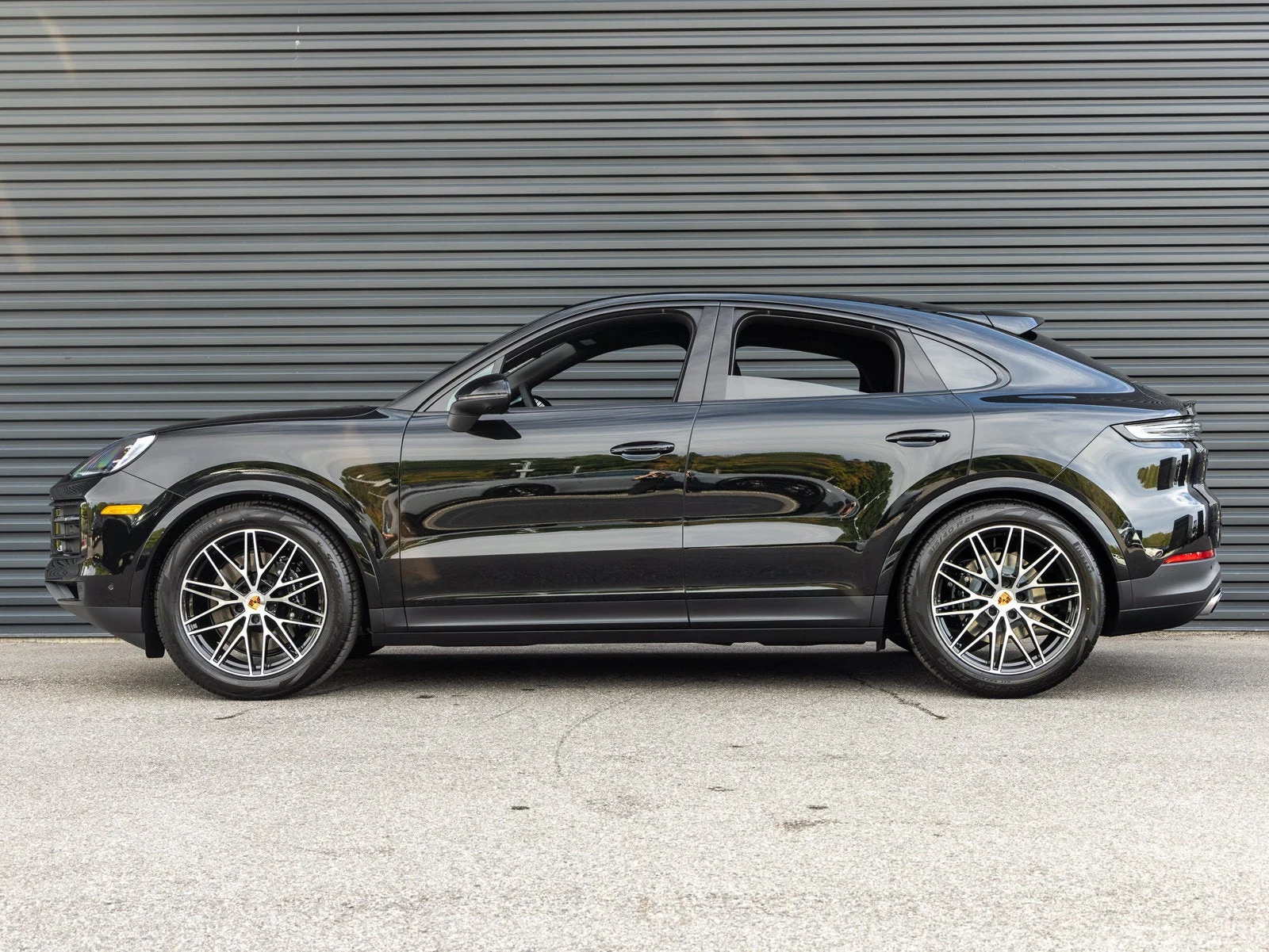 2026 Porsche Cayenne Coupé (3rd Generation), 2/20